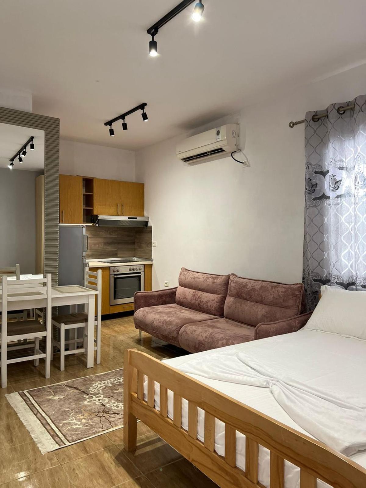 Apartment Closecare *